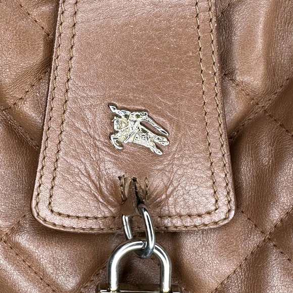 Burberry Quilted Light Brown Leather Brooke Hobo Shoulder Bag with Lock and key - Picture 4 of 16